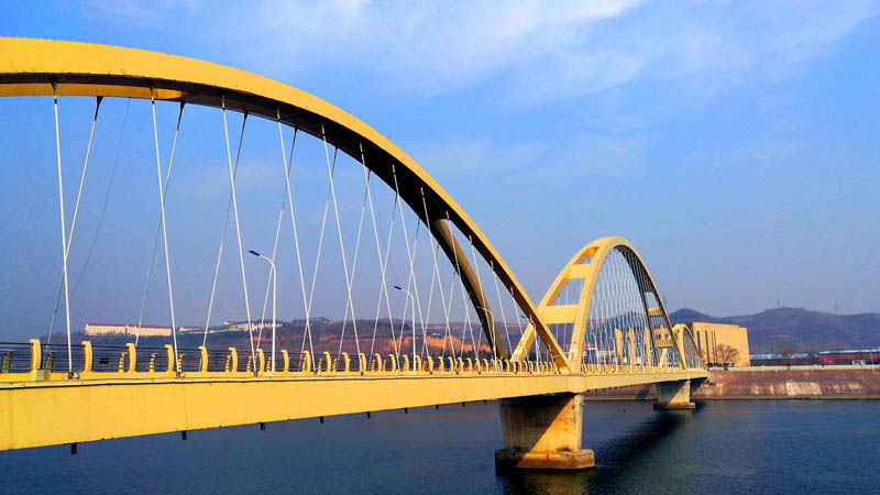 小浪底坝后保护区交通桥2016
